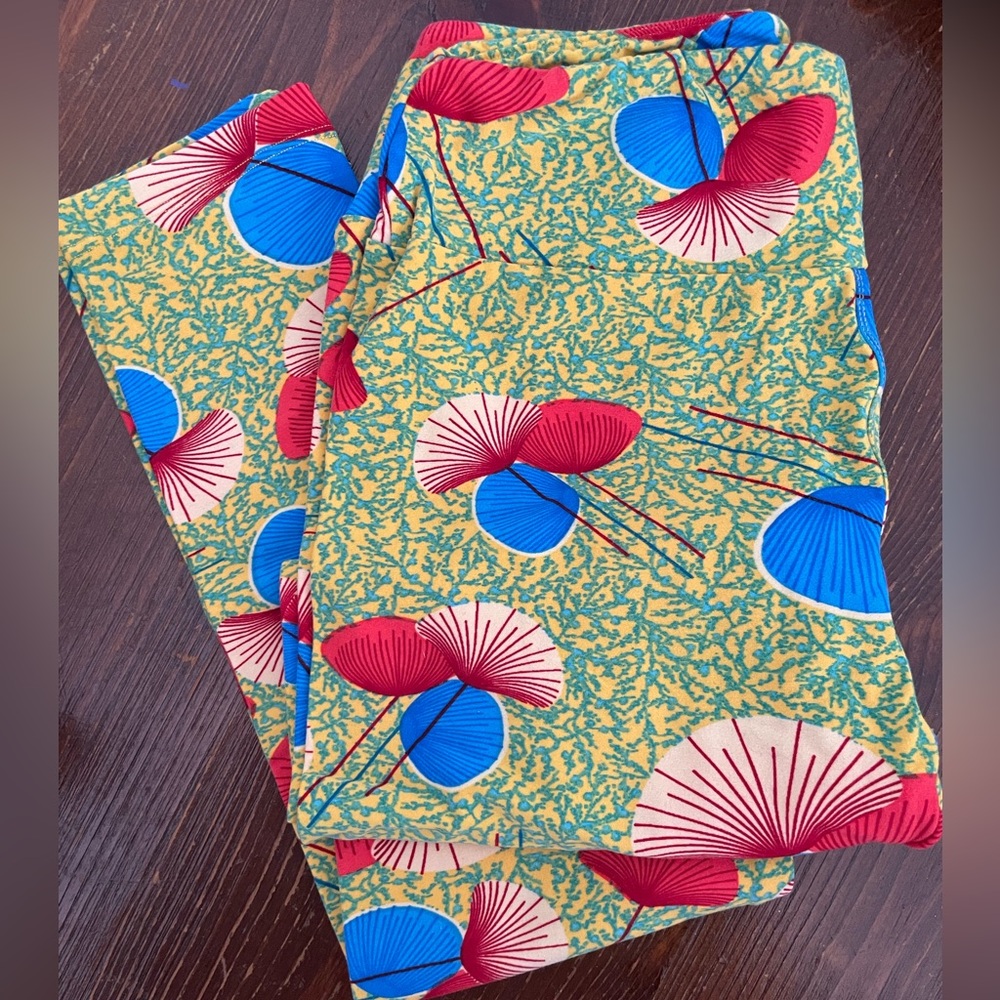 LuLaRoe leggings one size